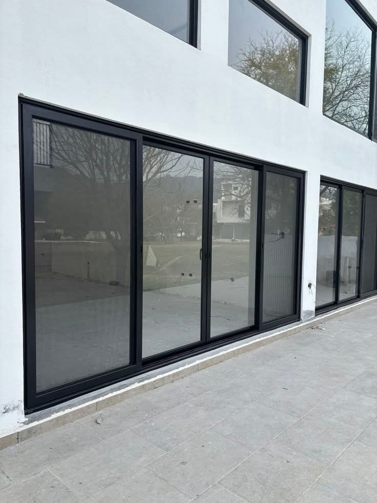 Title: Premium Aluminum Doors